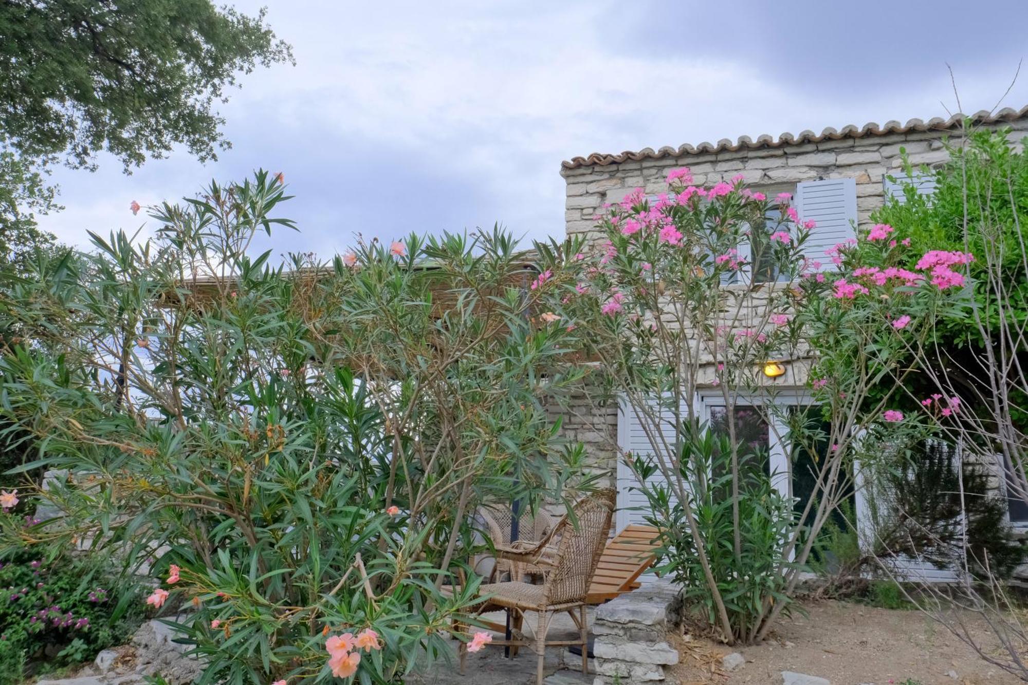 Les Villas De Кепаро Екстериор снимка